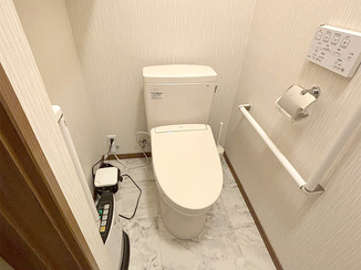 トイレリフォーム 空間まるごと一新した、清潔感あふれるレストルーム
