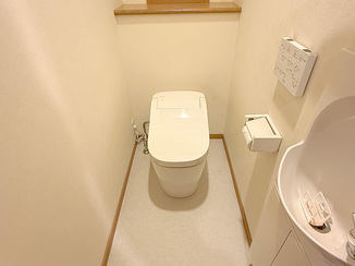 トイレリフォーム コストと機能性のバランスに優れたニッカオリジナルタンクレストイレ